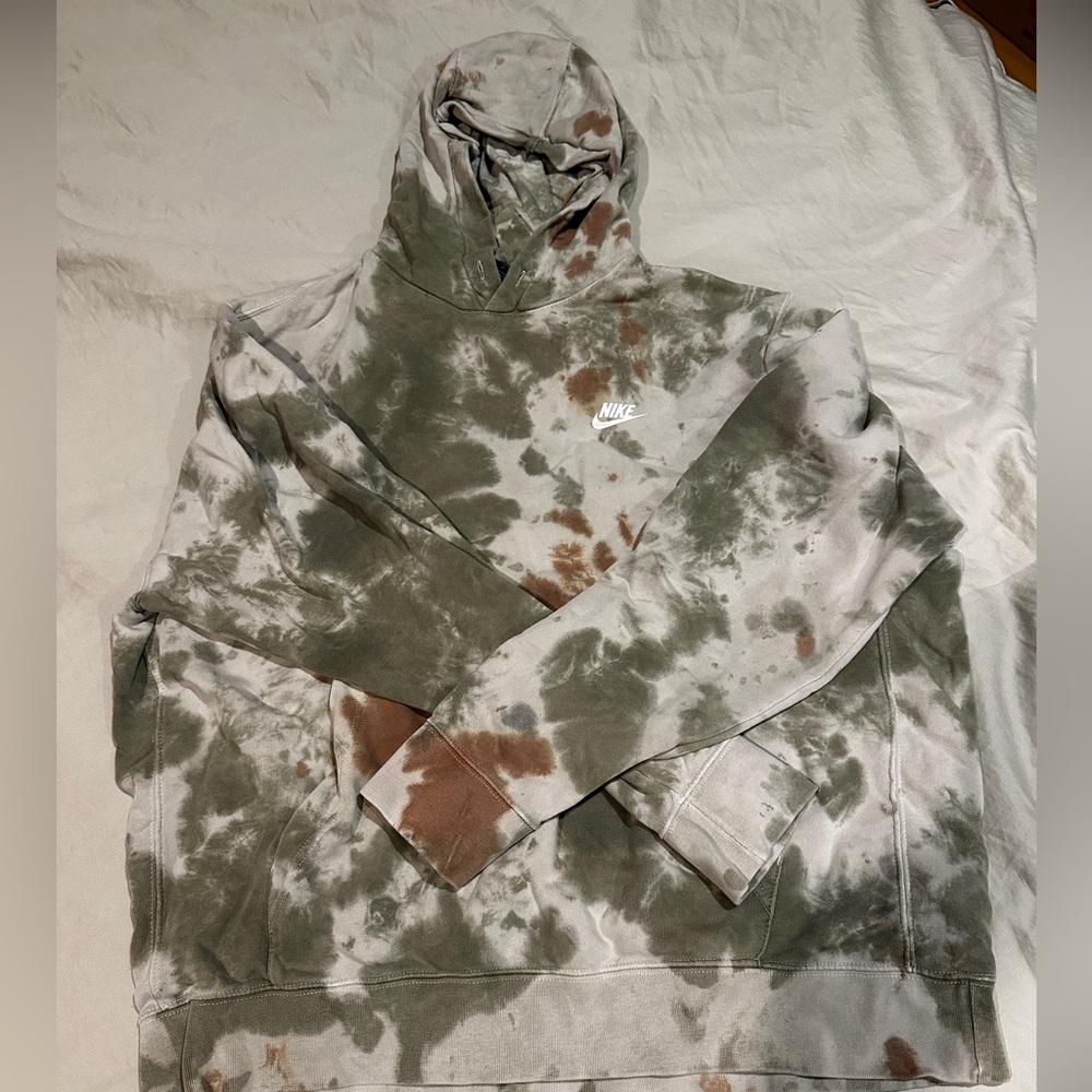 Nike tie dye hoodie!